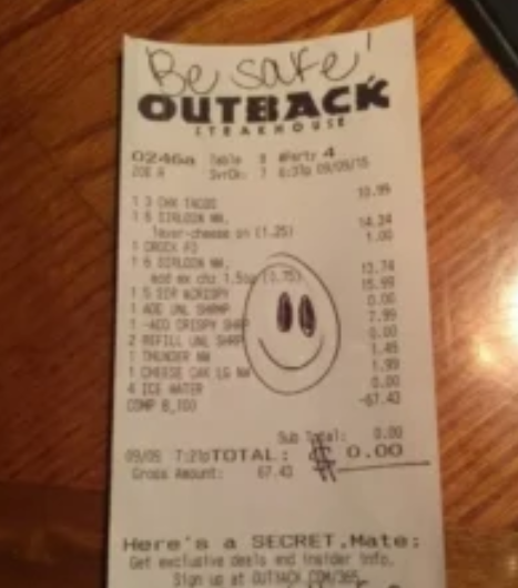 Two Outback workers wish nobody saw what message they wrote on cops’ receipt