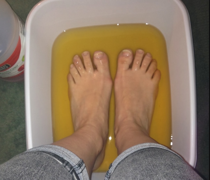 Vinegar Soak for Feet: A Surprising Spa Experience at Home
